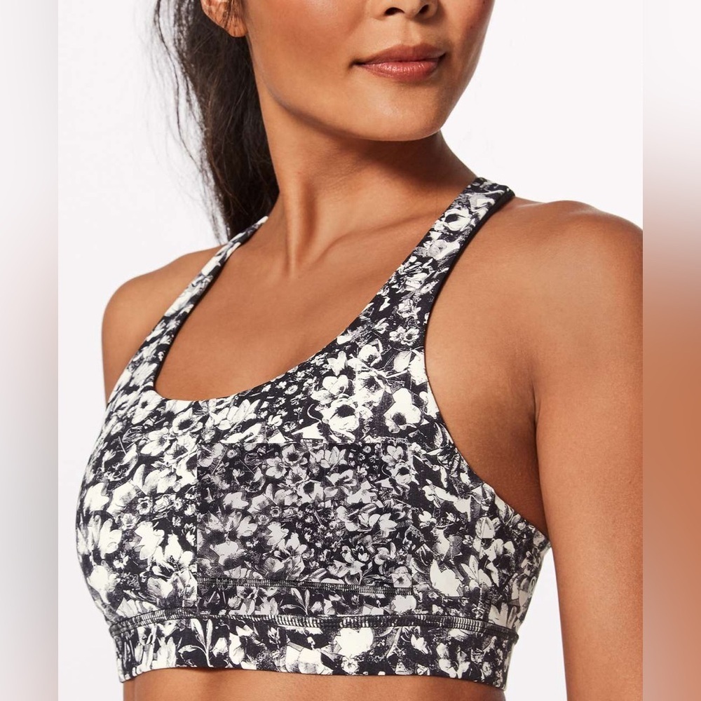 Lululemon Invigorate Bra size 4